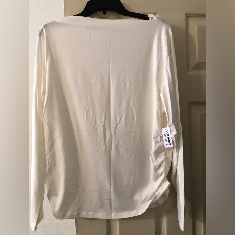 Old Navy Women's Long-Sleeve Scoop Neck Top - Cream